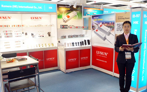 Los controladores LED recién lanzados por LVSUN en las ferias de iluminación LED de otoño de HK lograron un gran éxito